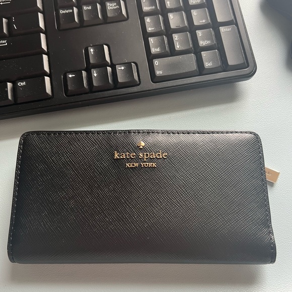 Kate Spade Wallet - Picture 1 of 4